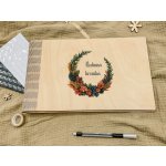 Dřevěné fotoalbum Rodinná kronika s věnečkem Formát: A4 (1099 Kč), Barva listů: Bílá – Hledejceny.cz