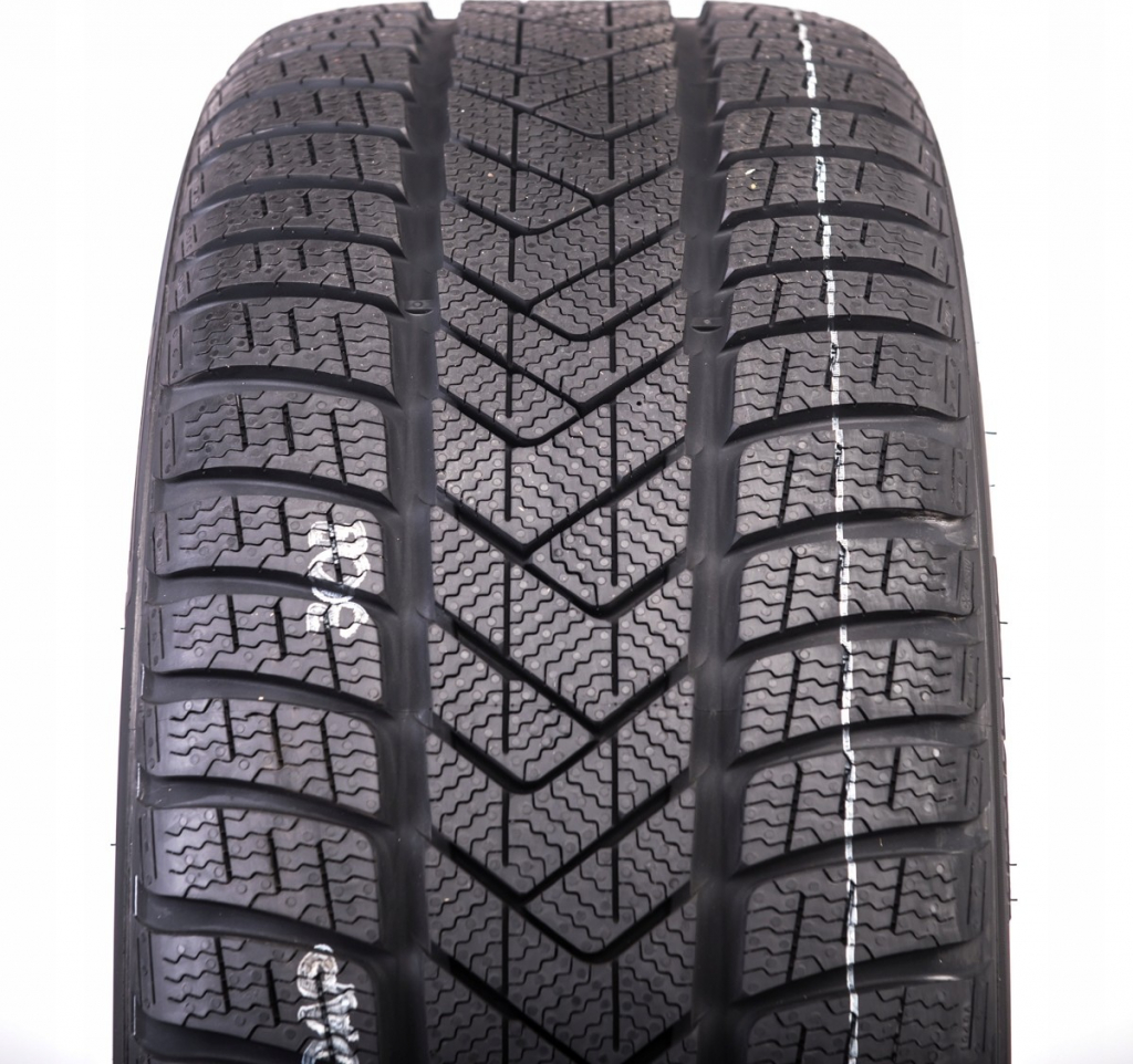 Pirelli Winter 240 SottoZero 3 245/40 R20 99V