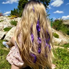 Barevné příčesky do vlasů fialové
