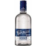 Božkov Republica Vodka z Cukrové Třtiny 40% 0,7 l (holá láhev) – Zboží Mobilmania