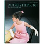 Bob Willoughby. Audrey Hepburn. Photographs 1953-1966 – Hledejceny.cz