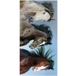 TipTrade osuška 70 x 140 cm divocí koně v přírodě – Sleviste.cz