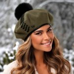 Krumlovanka Dámský zimní baret s podšívkou a bambulí khaki 100% vlna W-0612/671 – Hledejceny.cz