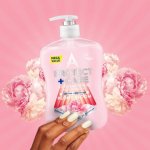 Astonish Protect + Care mýdlo na ruce s vůní Pivoňky 600 ml – Zboží Dáma