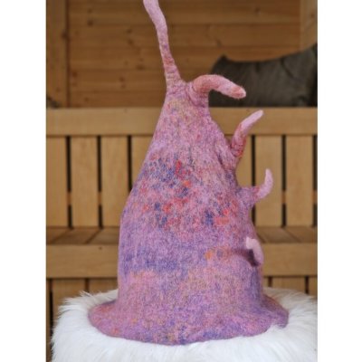 Saunový mág Čepice Růžový drak – Sleviste.cz