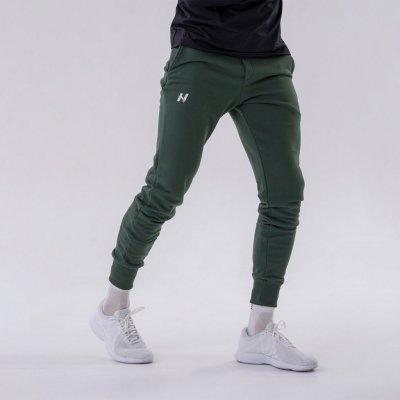 Nebbia Next Level tepláky Slim “Reset” 321 Dark Green Zelená