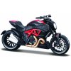 Model Maisto Miasto motorka na stojánku DUCATI Diavel Carbon červeno-černá 1:18