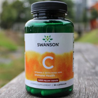 Swanson Vitamín C 1000 mg s Šípkem 90 kapslí
