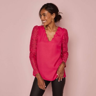 Halenka s krajkovými rukávy a stuhou na zádech malinová – Zboží Dáma