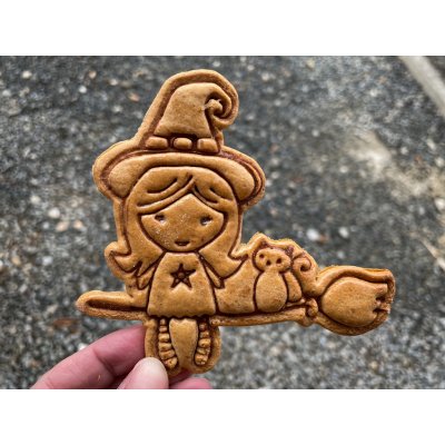 TVOŘÍTKO Čarodějnice V - vykrajovátko – Zboží Dáma