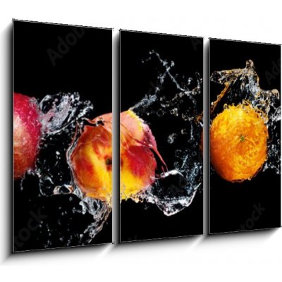 Obraz 3D třídílný - 105 x 70 cm - Set of fresh fruits in water splash isolated on black background Sada čerstvého ovoce v stříkající vodě izolované na černém pozadí – Zbozi.Blesk.cz