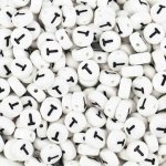 Pro Háčkování Korálek - bílá lentilka s písmenkem T 10ks – Hledejceny.cz