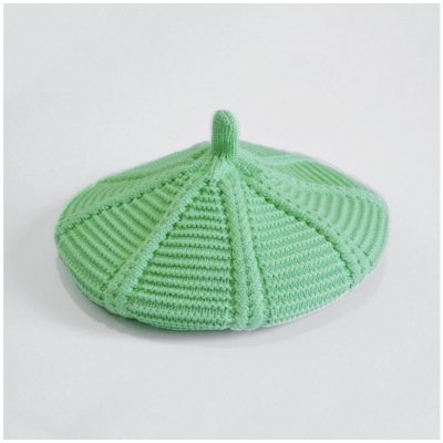 Dětský háčkovaný baret Zelená – Sleviste.cz