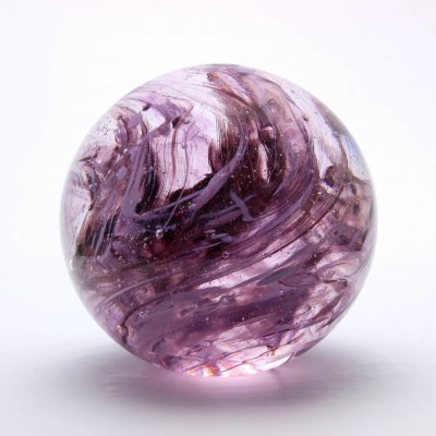 Artcristal Bohemia Skleněné těžítko koule - duhové, Vínová / Světlá fialová | České sklo z rodinné sklárny – Hledejceny.cz