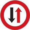 Piktogram Dopravní značka P7 - Přednost protijedoucích vozidel - Standardní kruh 700mm