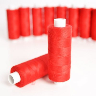 Takoy Polyesterová nit Arena 500 m barva červená – Sleviste.cz