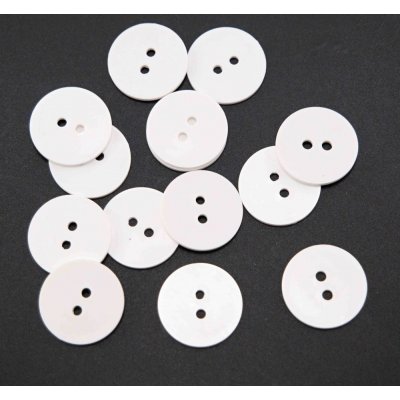 Dírkový knoflík - prádlový - mandlovací - bílý - průměr 1,8 cm – Zboží Dáma
