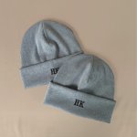 Párové čepice s monogramy nitě Černá čepice Šedá – Hledejceny.cz