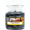 Svíčka Yankee Candle Black Coconut 104 g