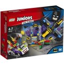  LEGO® Juniors 10753 Joker útočí na Batcave