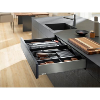 BLUM Legrabox 550 mm 70 kg orion šedá – Sleviste.cz