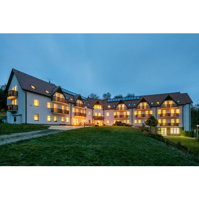 Fantastický wellness pobyt ve čtyřhvězdičkovém hotelu Hasištejn – Hledejceny.cz