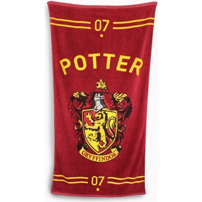 CurePink: | Osuška - ručník Harry Potter: Quidditch (75 x 150 cm) červený [93263]