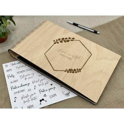 Svatební album Eukalyptus s dřevěnou vazbou Formát: A4 (1099 Kč), Nápis: Vlastní nápis +200 Kč, Barva listů: Bílá – Sleviste.cz