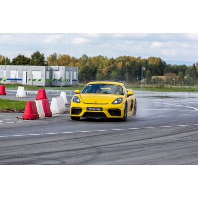 Porsche polygon Hradec Králové 1 osoba 1 okruh Porsche Cayman GT4