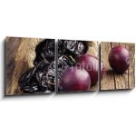Obraz 3D třídílný - 150 x 50 cm - Prunes with plums in small sack Slivky se švestkami v malém pytli – Zbozi.Blesk.cz