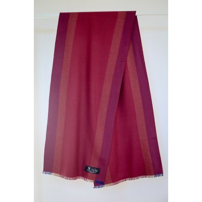 Šála z česaného hedvábí vínová se zlatým prvkem – Zboží Dáma