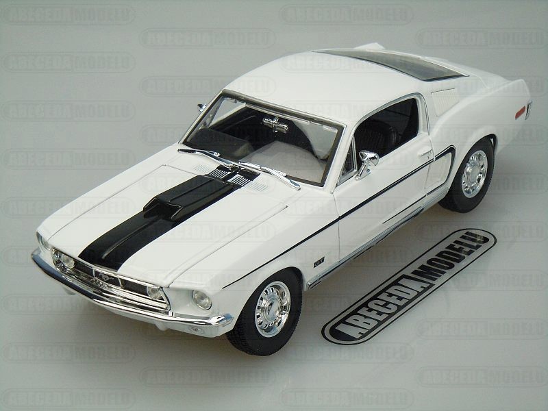 Maisto Ford Mustang GT Cobra Jet 1968 bílá 1:18