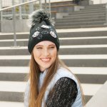 Dámská pletená s aplikací květů a kamínků cyklámen – Hledejceny.cz