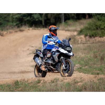 Motorky na trialové trati s mistrem ČR: Pardubický kraj – Zboží Dáma