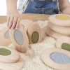 Dřevěná hračka Guide Craft velké sensorické oblázky 10 kusů