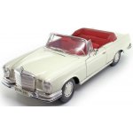 Maisto 1967 Mercedes-Benz 280SE Cabrio krémová 1:18 – Hledejceny.cz
