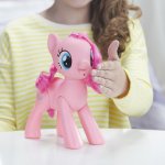 Hasbro My Little Pony Chichotající se Pinkie Pie – Zboží Mobilmania