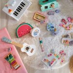 Vilac Dřevěná kytara Zvířata světa Sarah Betz – Zbozi.Blesk.cz