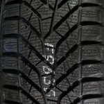 Yokohama BluEarth Winter V905 195/50 R15 82H