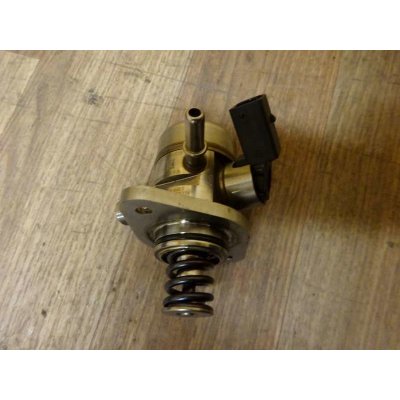 čerpadlo paliva vysokotlaké VW Passat B8 3G0 1,4 TSi 04E127027H – Sleviste.cz