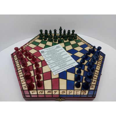 Dřevěné šachy pro tři hráče barevné velké – Sleviste.cz