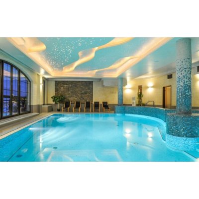 Polské Beskydy: Relaxace v Hotelu Elbrus Spa & Wellness *** s polopenzí, bazénem, 3 druhy saun a aroma masáží - 3 dny pro 2 osoby – Zboží Mobilmania