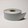 Podlahová lišta Impol Trade Podlahová lemovka bílá s šedým žíháním 28502159 5,3 cm x 40 m