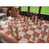 Šachy Zahradní šachy malé dřevěné Hra + hrací plocha: Saténový ubrus 120x120cm