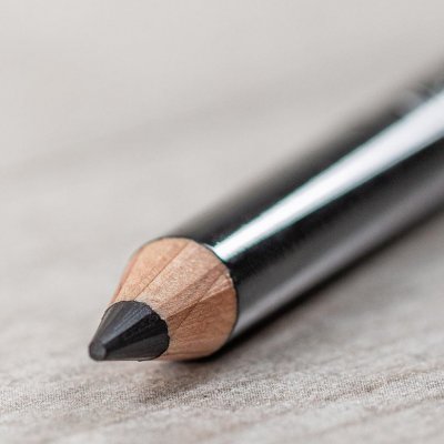 Benecos přírodní tužka na oči Black 1,13 g – Zboží Dáma