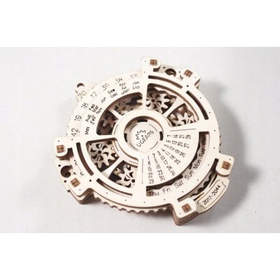 Ugears 3D mechanické puzzle Kalendář 24 ks – Sleviste.cz