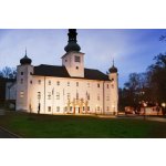 Exkluzivní zámecký pobyt s wellness procedurami, 3chodovou večeří a nádechem romantiky – Hledejceny.cz