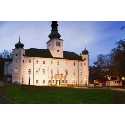 Exkluzivní zámecký pobyt s wellness procedurami, 3chodovou večeří a nádechem romantiky – Hledejceny.cz