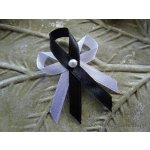 Vývazek malý s perličkou - bílá / černá – Sleviste.cz