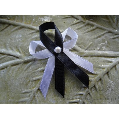 Vývazek malý s perličkou - bílá / černá – Sleviste.cz